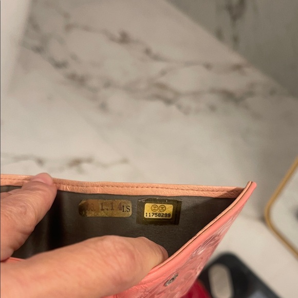 CHANEL Coral Floral Embossed Wallet - Picture 3 of 10